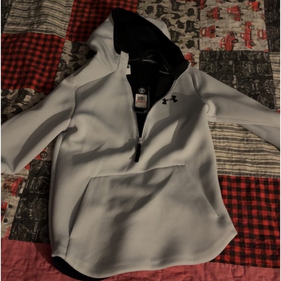 Under Armor Half Zip Sweatshirt - Picture 1 of 3